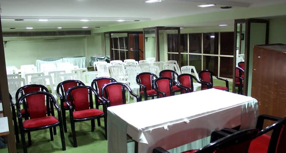 Good Stay Hotel, Surat 5